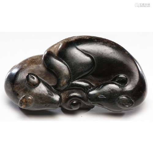 Chinese Jade Toggle of Kissing Badgers