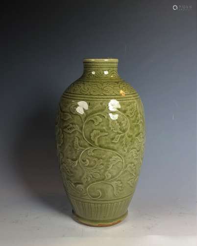 Ming Dynasty Celadon Vase