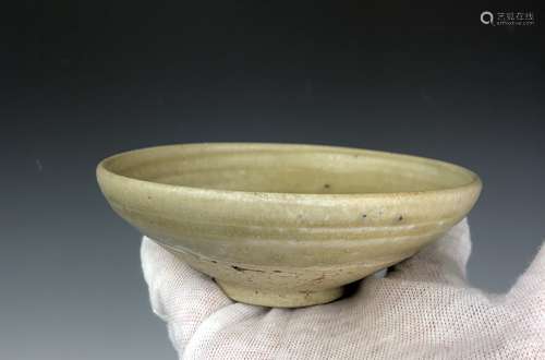 Longquan Celadon Conical Bowl