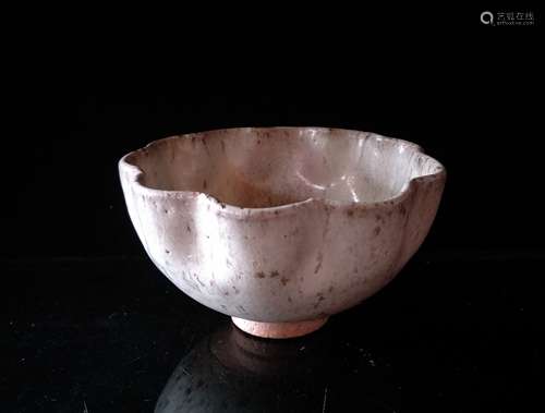 White Glazed Oil Spot Flower Petal  Bowl