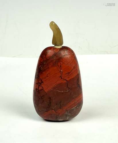 Red Stone Snuff Bottle