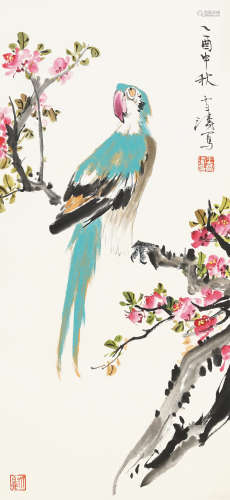 王雪涛（款） 桃花鹦鹉 设色纸本  镜心