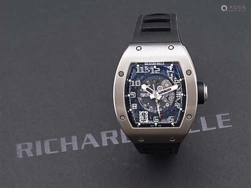 RICHARD MILLE 钛金属自动日历透视背胶带腕表