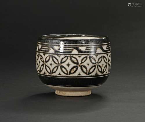 Rare Cizhou Sgraffiato Carved Bowl