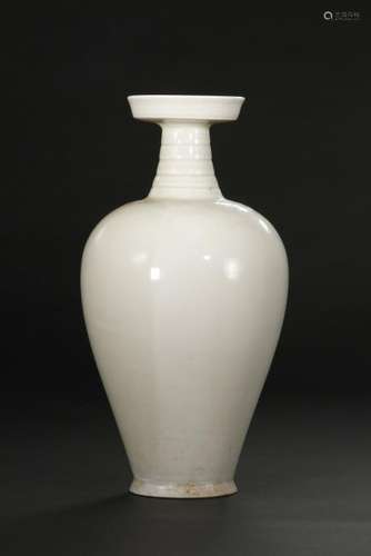 Liao Ding Ware Baluster Vase