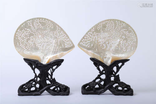 PAIR OF CHINESE SHELL CARVED TABLE SCREEN