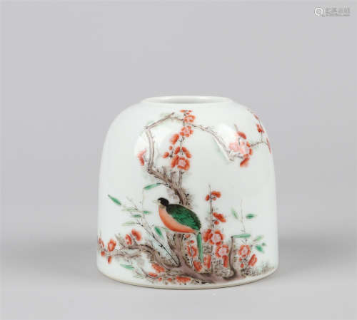 CHINESE PORCELAIN FAMILLE ROSE BIRD AND FLOWER WATER POT
