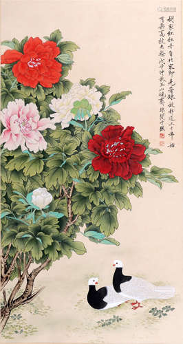 CHINESE SCROLL PAINTING OF PENOY AND PIGEON