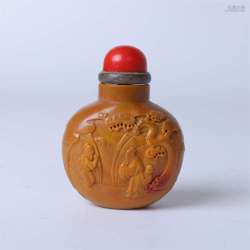 CHINESE AGATE CARVED SNUFF BOTTLE