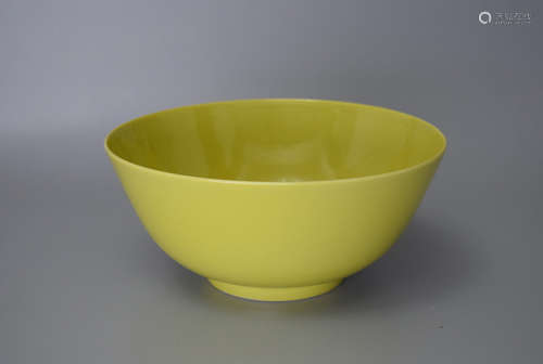 CHINESE PORCELAIN YELLOW GLAZE BOWL