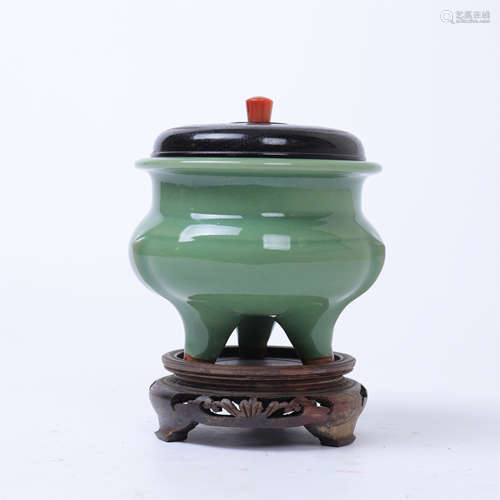 CHINESE CELADON GLAZE GE CENSER WITH ZIANTAN COVER