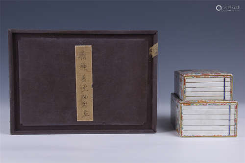 CHINESE PORCELAIN FAMILLE ROSE FLOWER BOOK SHAPED BOX