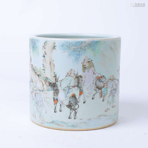 CHINESE PORCELAIN FAMILLE ROSE FIGURE BRUSH POT