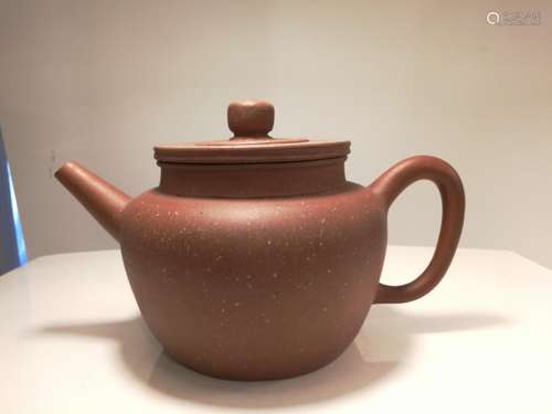 Ming/Qing Dynasty Yixing Zisha Teapot With DA BIN Mark