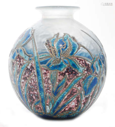 A contemporary Jonathan Harris Iris Silver Cameo Trial vase