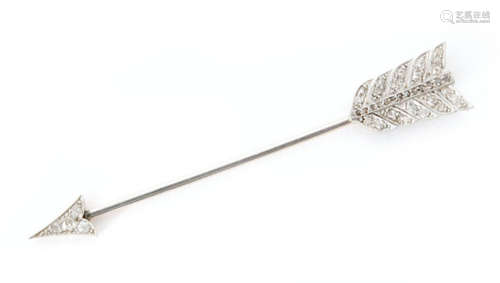 A 15ct diamond set jabot pin modelled as an arrow