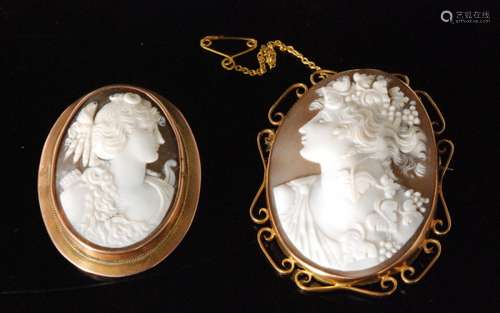 A 9ct oval cameo depicting Diana in profile