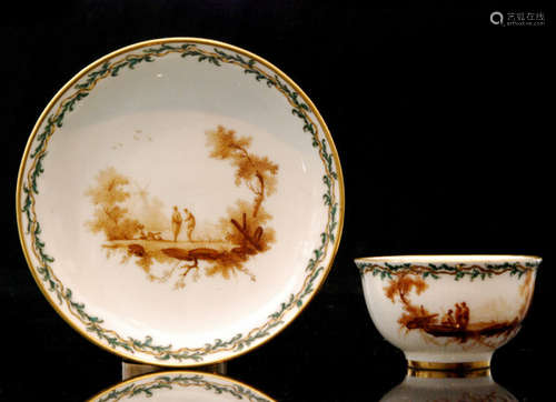 A late 18th Century Oude Loosdrecht (Joannes de Mol) porcelain tea bowl and saucer