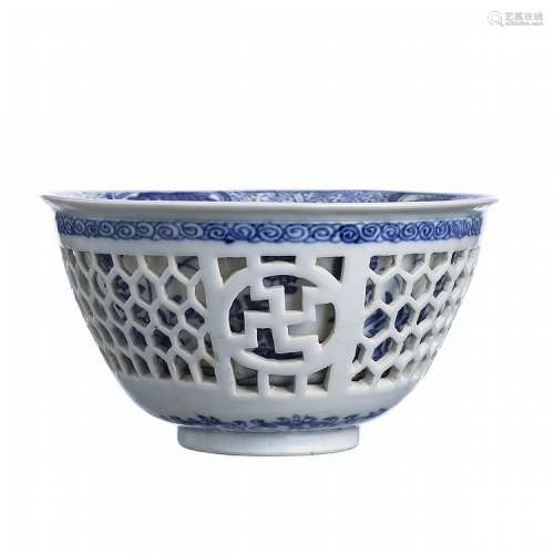 Chinese porcelain double walled bowl, Kangxi