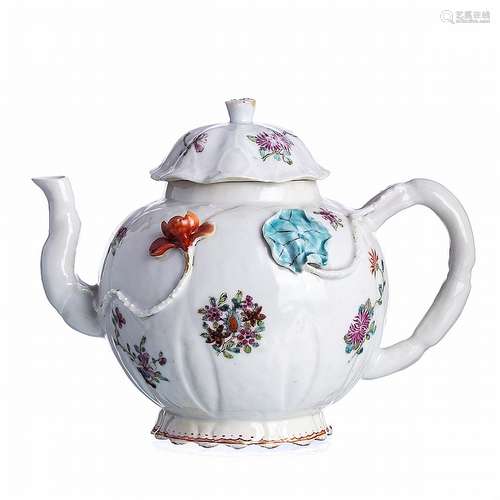 Chinese porcelain 'flowers' teapot, Yongzheng