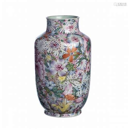 1000 Flowers Vase in chinese porcelain, Minguo