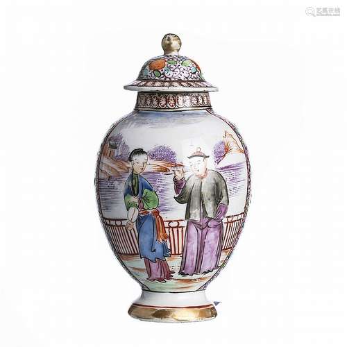 Chinese porcelain Mandarin tea caddy, Qianlong