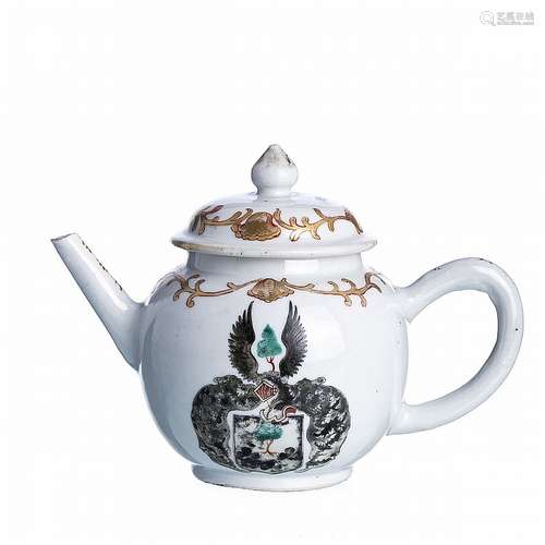 Chinese porcelain Armorial grisaile teapot, Qianlong