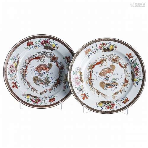 Pair of plates 'Qilin' in chinese porcelain, Qianlong