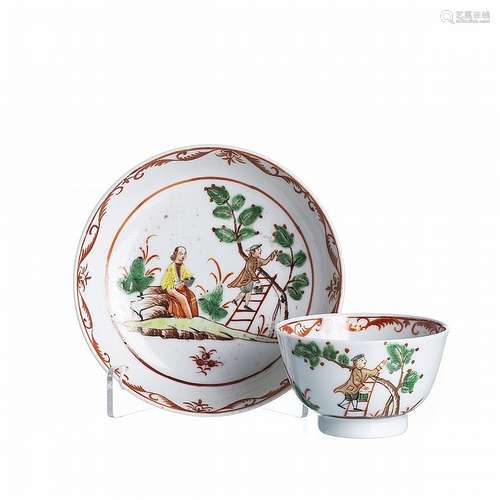 Cup & saucer 'picking the cherries' in chinese porcelain, Qianlong