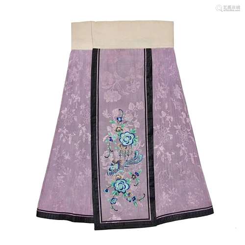 Qing Dynasty, Woman’s Embroidered Lavender Silk Pleated Skirt, Qun 清 绣花紫褶裙