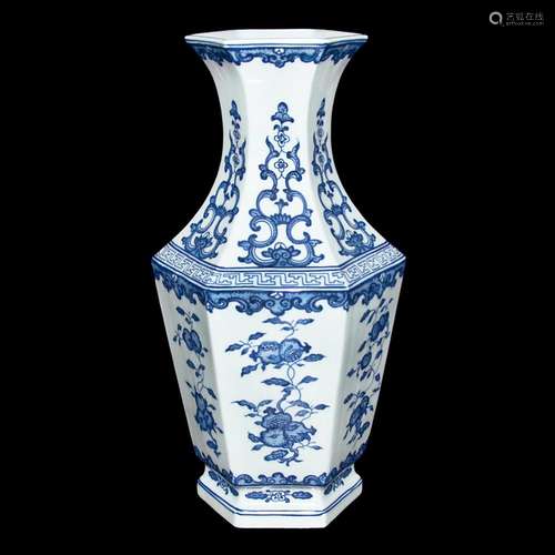 Qing, A Magnificent Blue and White Fruits and Flowers Lobed Vase 清 乾隆 青花花菓六棱瓶