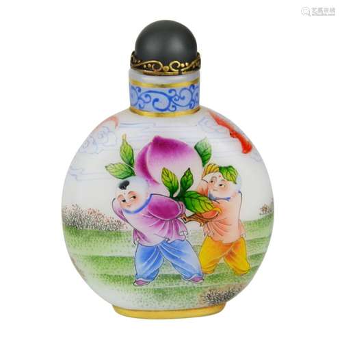 Famille-Rose Painted Children with Peach White Glass Snuff Bottle 粉彩童子献桃(寿)白料鼻烟壶