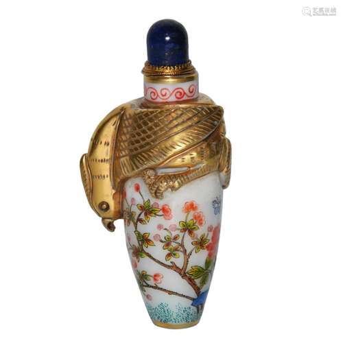 Famille-Rose Gilt Painted White Glass Eagle-Form Snuff Bottle with Floral Bird Motifs 粉彩描金塑雕鹰花鸟白料鼻烟壶