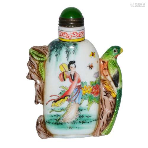 Qianlong Famille-Rose Gilt Painted White Glass Snuff Bottle with Figural Landscape Motifs 粉彩塑雕美人扑蝶图立鸟白料鼻烟壶