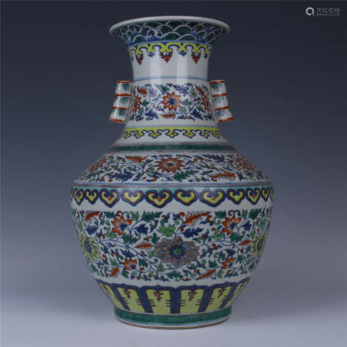 CHINESE PORCELAIN DOUCAI ZUN VASE