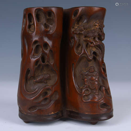 FINELY CARVED BAMBOO BRUSH POT