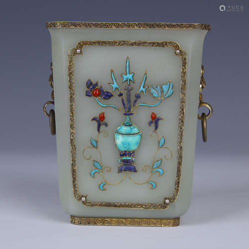 A JADE JAR MOUNTED WITH GILT SILVER FILIGREE  & MULTI GEMS