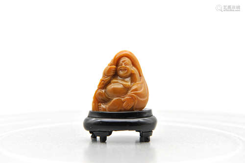 A TIANHUANG STONE  CARVING OF SEATED BUDDHA/STAND