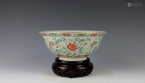 CHINESE FAMILLE ROSE PORCELAIN BOWL