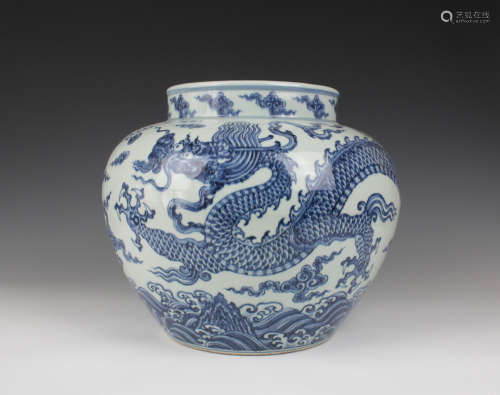 CHINESE BLUE AND WHITE DRAGON JAR