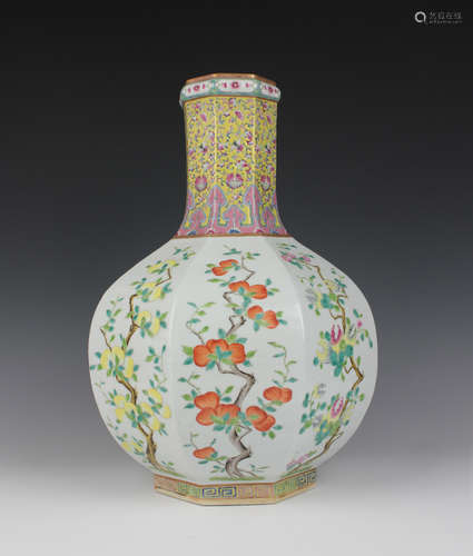 CHINESE FAMILLE ROSE BOTTLE VASE