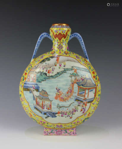 CHINESE FAMILLE ROSE MOON FLASK VASE