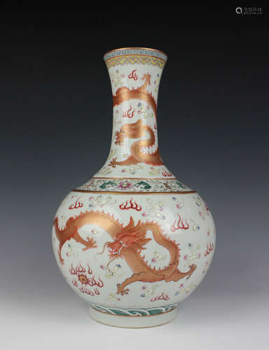 CHINESE FAMILLE ROSE DRAGON VASE