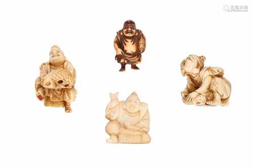 Lot of five netsuke, 1) Ivory Daikoku with fish. L. 4,5 cm. 2) Ivory, two karako with bag. Signed.