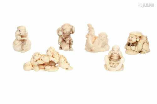 Lot of six netsuke, 1) Ivory Daikoku with hat, bag and hammer. H. 3,5 cm. 2) Ivory kneeling