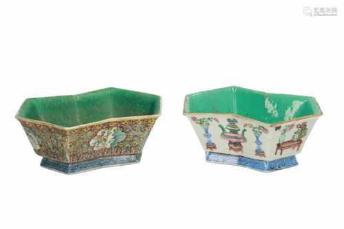 Lot of two polychrome porcelain jardinieres, decorated with symbols and flowers. Marked Tongzhi.