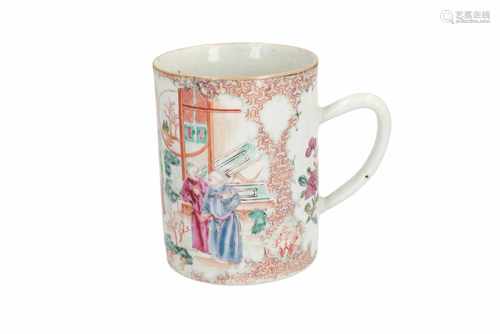 A polychrome porcelain beaker with handle, decorated with a court lady and figures in a garden and