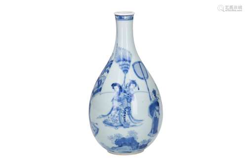 A blue and white porcelain vase, decorated with long Elizas. Unmarked. China, Kangxi. H. 22,5 cm.