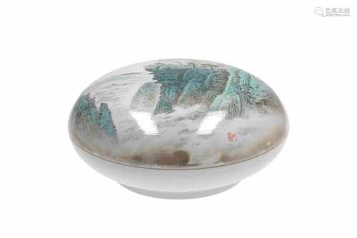 A polychrome porcelain lidded box, decorated with a mountainous landscape. Dated 1989.Signed Yu Yang