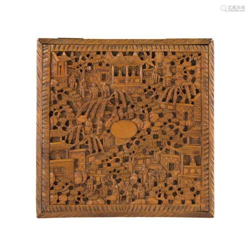 CARVED SANDALWOOD SQUARE BOX AND HINGED COVER LATE QING DYNASTY 18.6cm wide